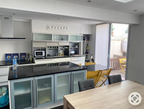 Appartement 4 chambres piscine et terrasse 125 m2