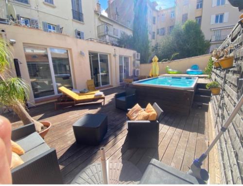 Appartement 4 chambres piscine et terrasse 125 m2
