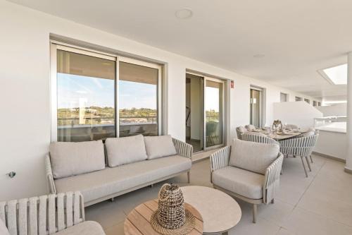 Modern apartment with terrace, sea and mountain views photo 8