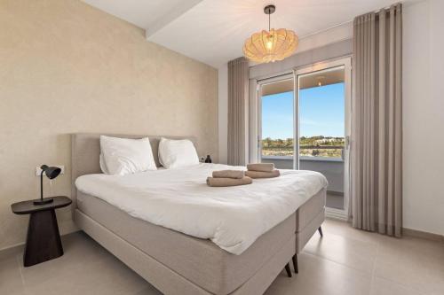 Modern apartment with terrace, sea and mountain views photo 14