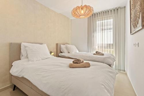 Modern apartment with terrace, sea and mountain views photo 18