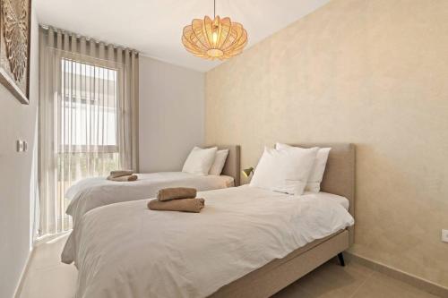 Modern apartment with terrace, sea and mountain views photo 19