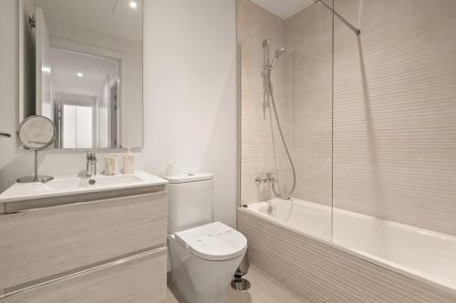Modern apartment with terrace, sea and mountain views photo 20