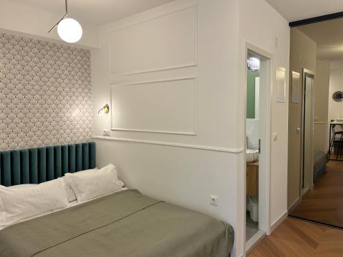 Studio Apartment Smile, near beach & center, free parking, balcony