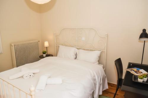 Sunny and Quiet 1 Bedroom Apt