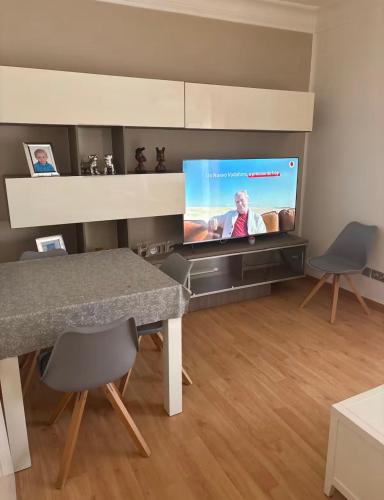 Habitación Privada Puerta del Ángel Línea 6 de Metro