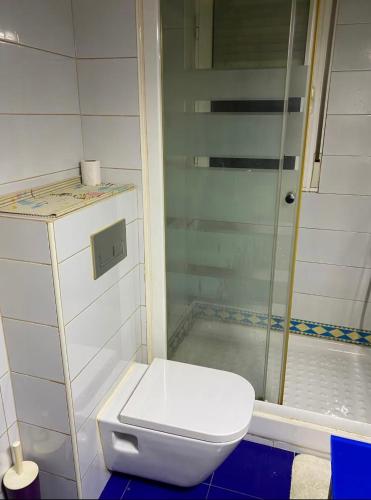 Habitación Privada Puerta del Ángel Línea 6 de Metro