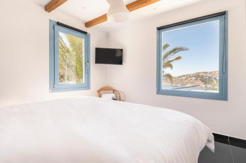 Villa Delta Ornos - Heated Pool Option - MG Villas Mykonos