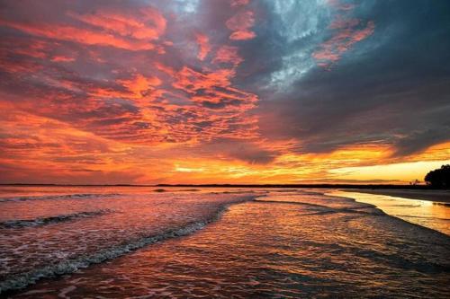 Stunning Views!!-Oceanfront Villa-Heated Pool-Private Balcony-Tiki Bar-Walk to Coligny Plaza photo 66