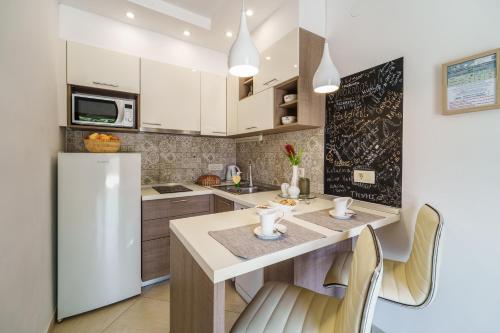 Apartments Katarina Porat