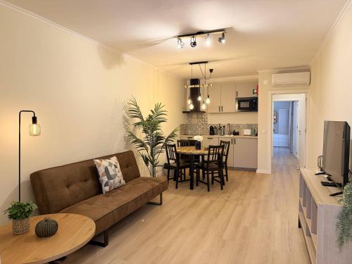 GO4Portugal - Magna - Sea view apartment Airco, balcony & pool