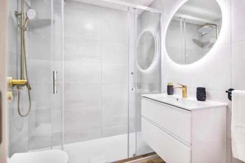 Ria Mar Deluxe II by Homesbyfc