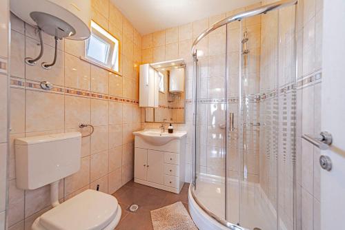 S 1 - studio just 50m from the beach with sea view