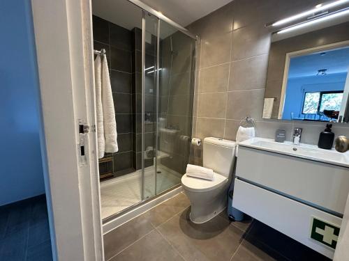 Stylish Apartment with Pool near Vilamoura Marina