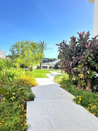 Stylish Apartment with Pool near Vilamoura Marina