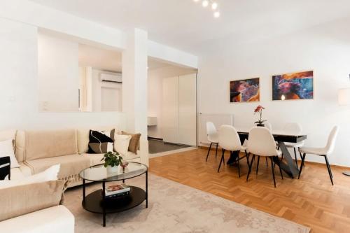 White Harmony - 2BD Apt close to metro
