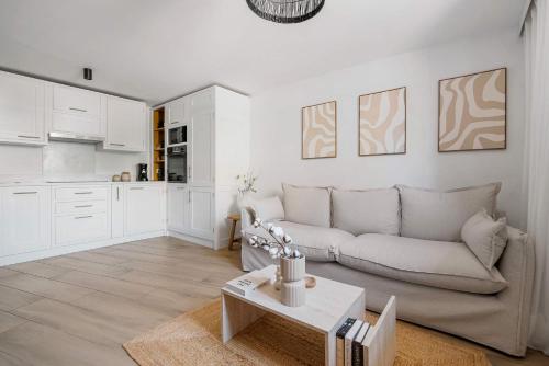 A063 Superbe 2 chambres avec terrasse Centre