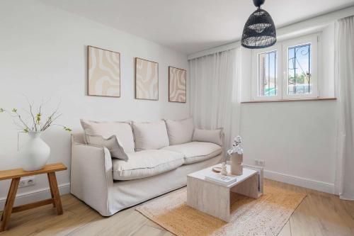 A063 Superbe 2 chambres avec terrasse Centre