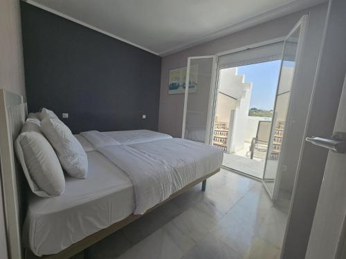 Jacaranda Gardens by Lica Homes