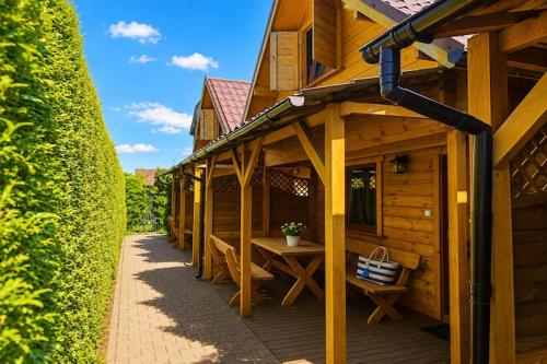 Cottages for 5 people with a swimming pool
