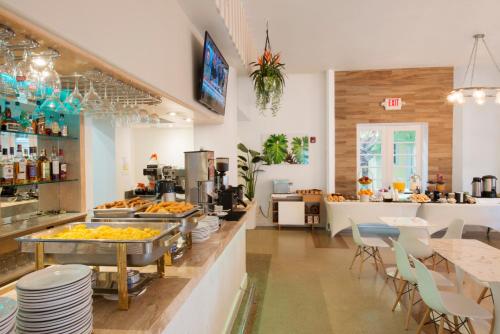 Mad på hotellet eller i nærheden