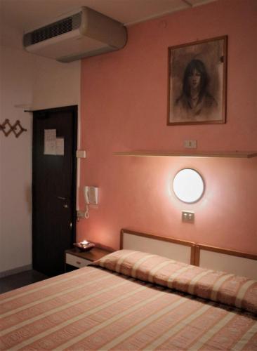 Hotel Midi