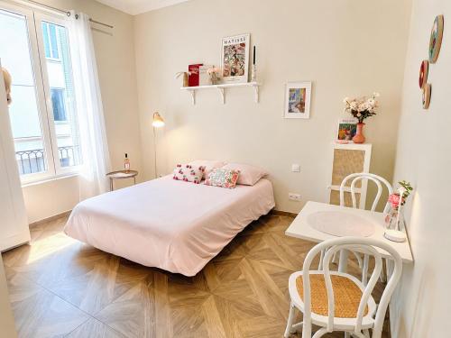 Le Petit Nice - 4 Air-Conditioned Studios, 2 with Private Terrace