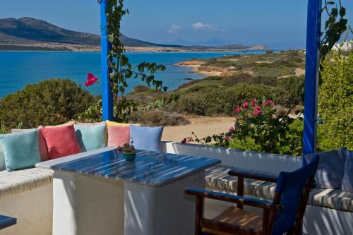 Gallery image of Blue Dolphin Antiparos Villas and Suites in Agios Georgios