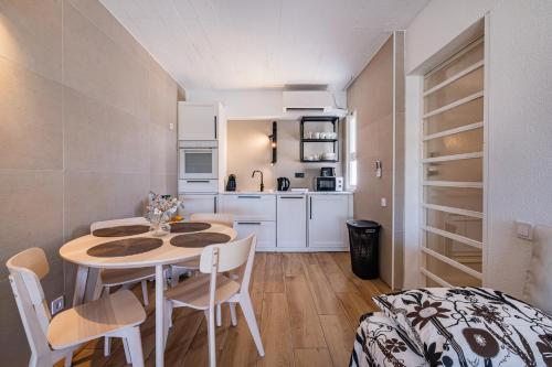Sunny Stay Near Oura Beach