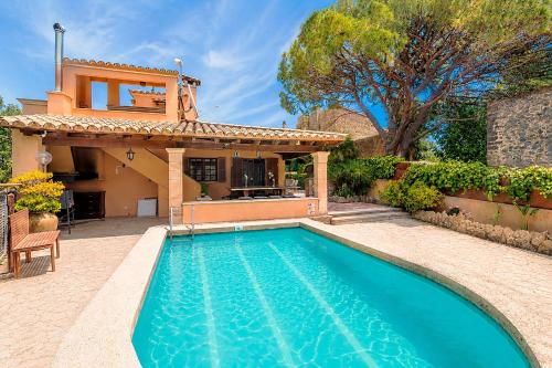 Villa Ciutada by Sealand Villas
