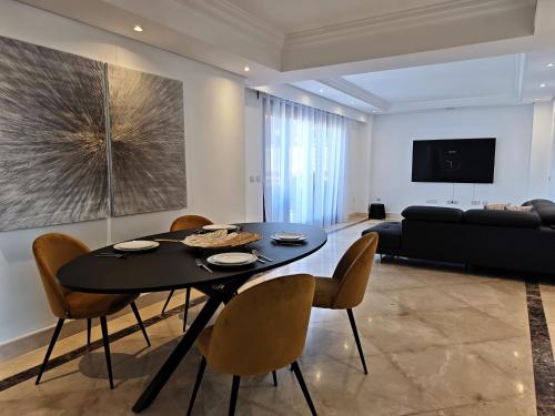 Beachfront Penthouse & SPA & Pools & Gym – EHHouse photo 23