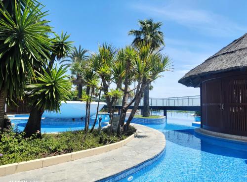Beachfront Penthouse & SPA & Pools & Gym – EHHouse photo 47