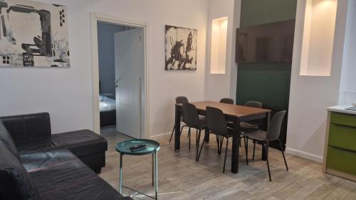 Grand Wawel Castle Apartment by CityBeat