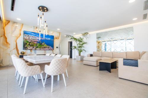 Villa Atma