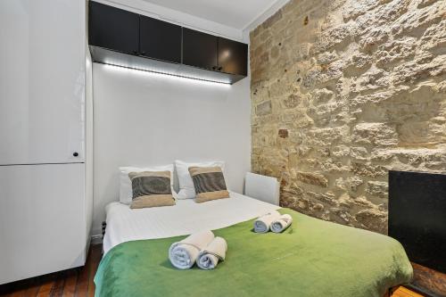 Lavie Maison: Marais Studio Gem
