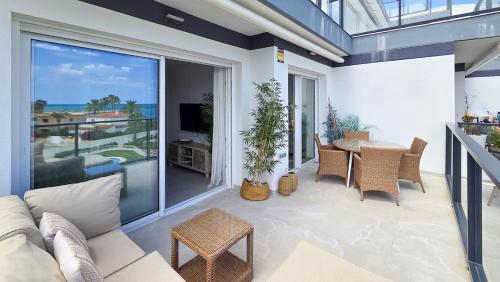 Bella Beach apartment by costablancarent