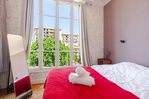 Rare 100m Gem in Central Nice 5 Min to the Sea