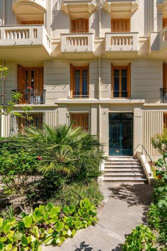 Rare 100m Gem in Central Nice 5 Min to the Sea