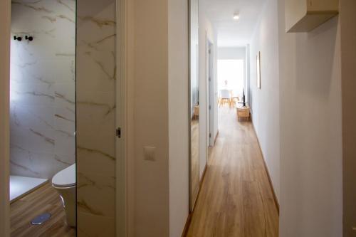 141-Fully Renovated, Shared Pools & Garden
