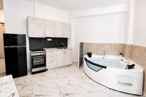 Valaoritou Luxury Jacuzzi by Dimcol 2