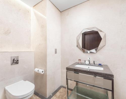 The Hotel Galleria Jeddah, Curio Collection by Hilton
