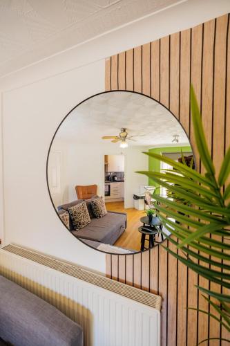 Irene Suite I Cozy 2BRM Bungalow I Sleeps 6 I Close to Principality Stadium I Cardiff Castle I Wales Millennium Centre I WiFi I Parking and Easy Access to Barry Island photo 5