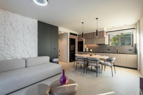 Naeva Luxury Apartments - Garden