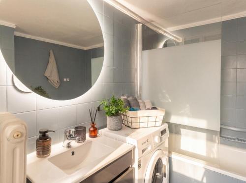 Central Haven - Spacious Urban Stay