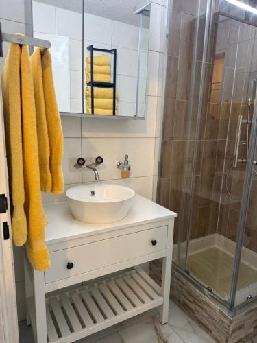 Mountain Holiday Leukerbad Free Parking and WiFi Playroom 96