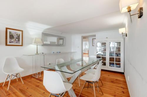 Alfama Apartment with river view
