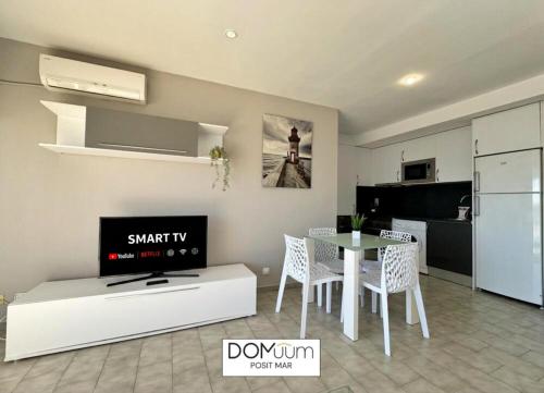 DOMuum Holidays - POSIT MAR