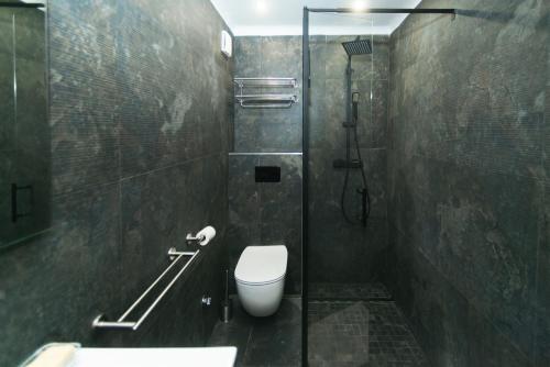 WELCS APARTAMENTO 380 EMP con terraza y parking