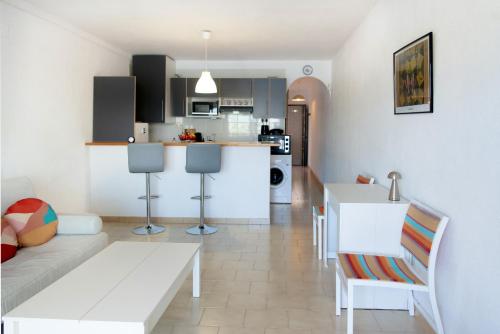 WELCS APARTAMENTO 380 EMP con terraza y parking