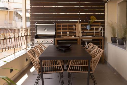 AIORA Urban Oasis - Sky Terrace, Jacuzzi & BBQ